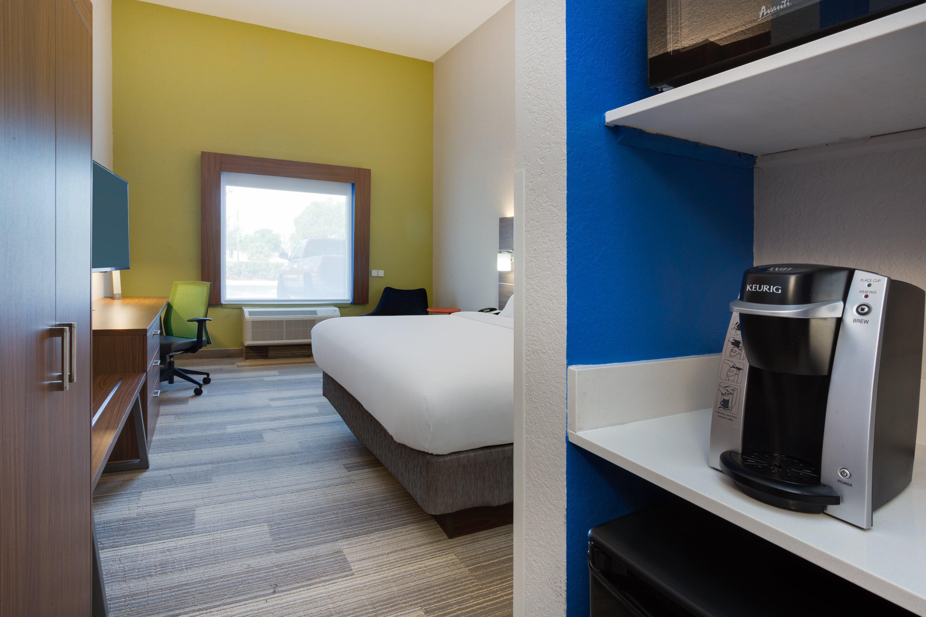 Holiday Inn Express Hotel & Suites Tampa-Fairgrounds-Casino By Ihg Exterior foto