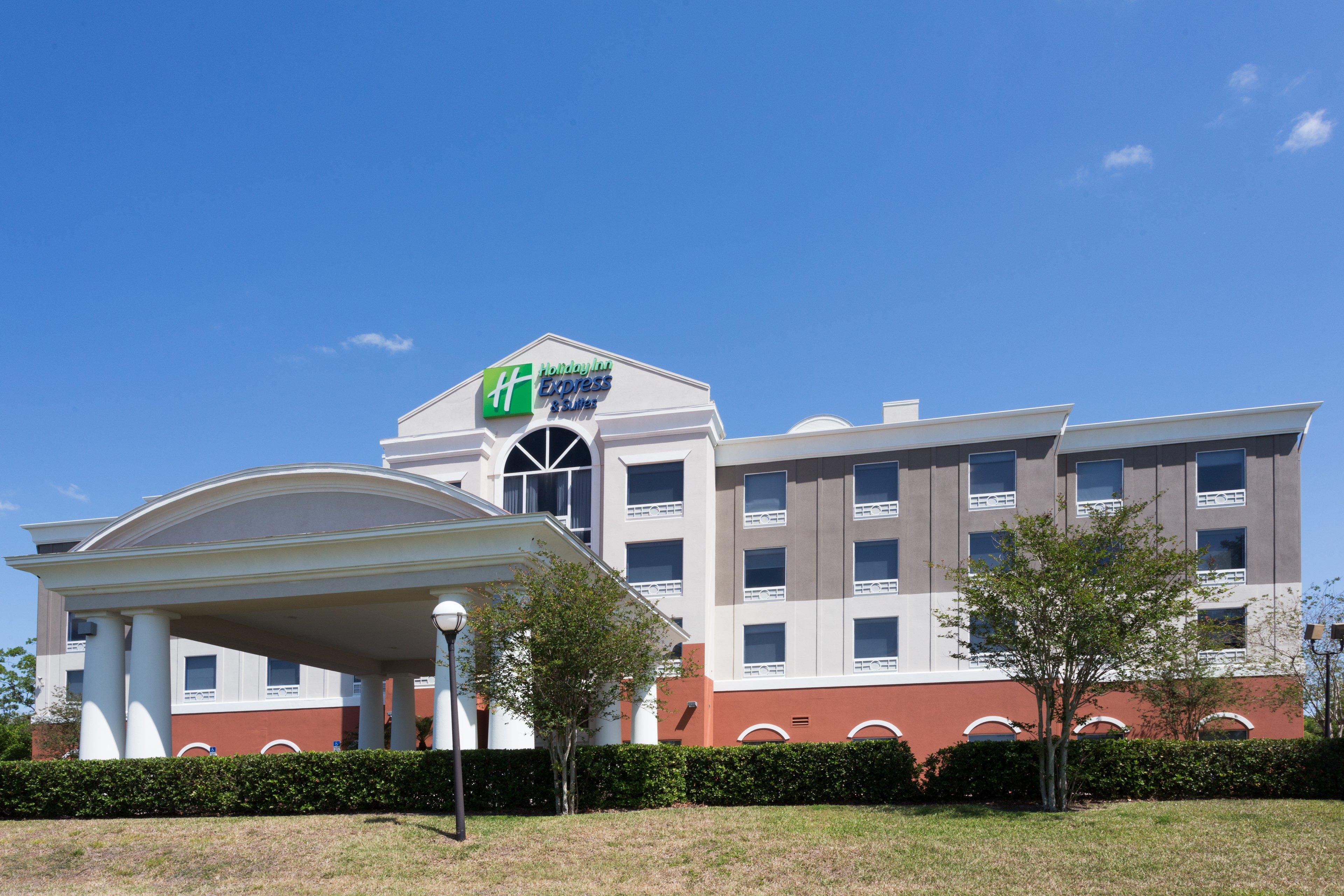 Holiday Inn Express Hotel & Suites Tampa-Fairgrounds-Casino By Ihg Exterior foto