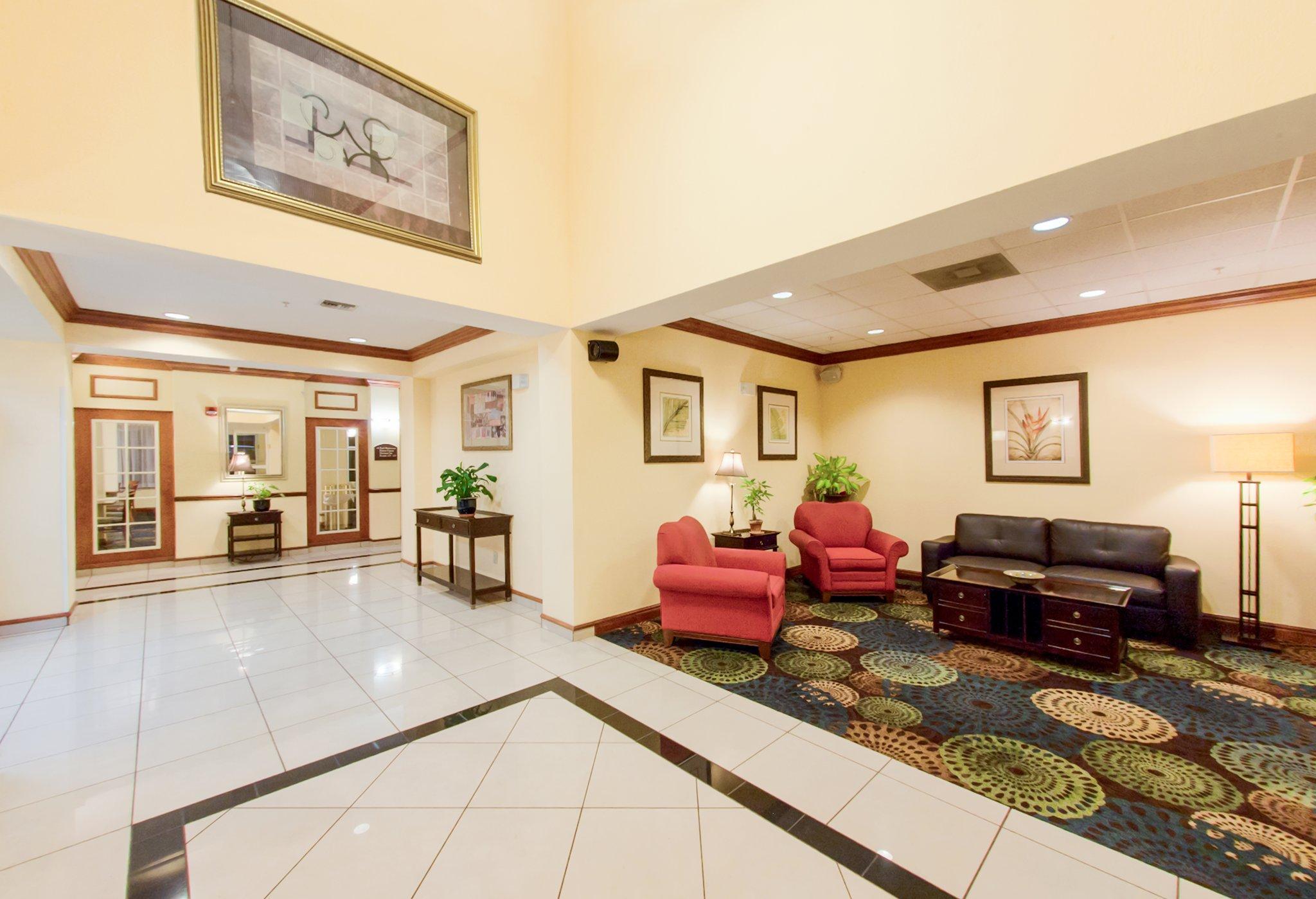 Holiday Inn Express Hotel & Suites Tampa-Fairgrounds-Casino By Ihg Exterior foto
