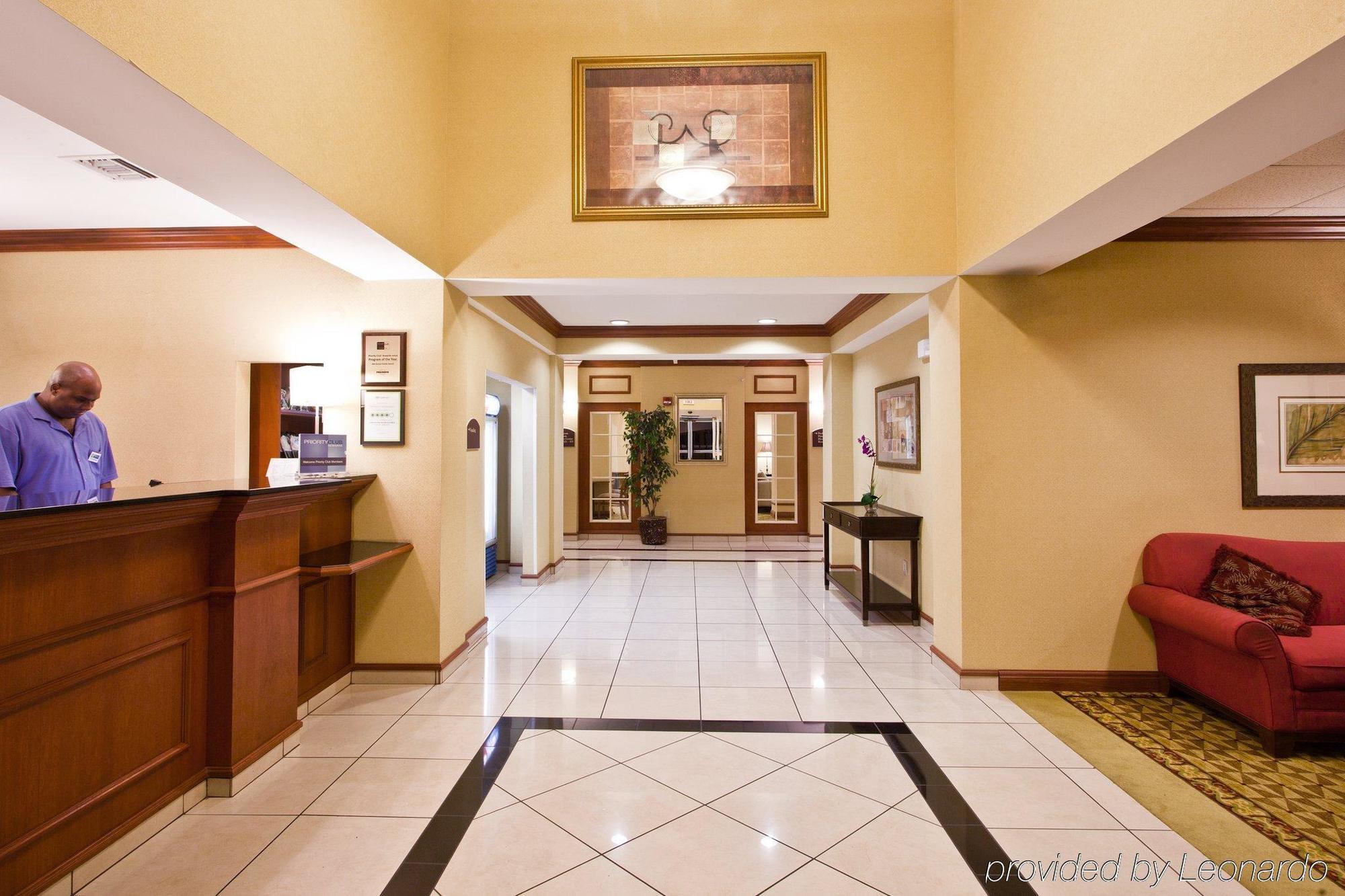 Holiday Inn Express Hotel & Suites Tampa-Fairgrounds-Casino By Ihg Interior foto