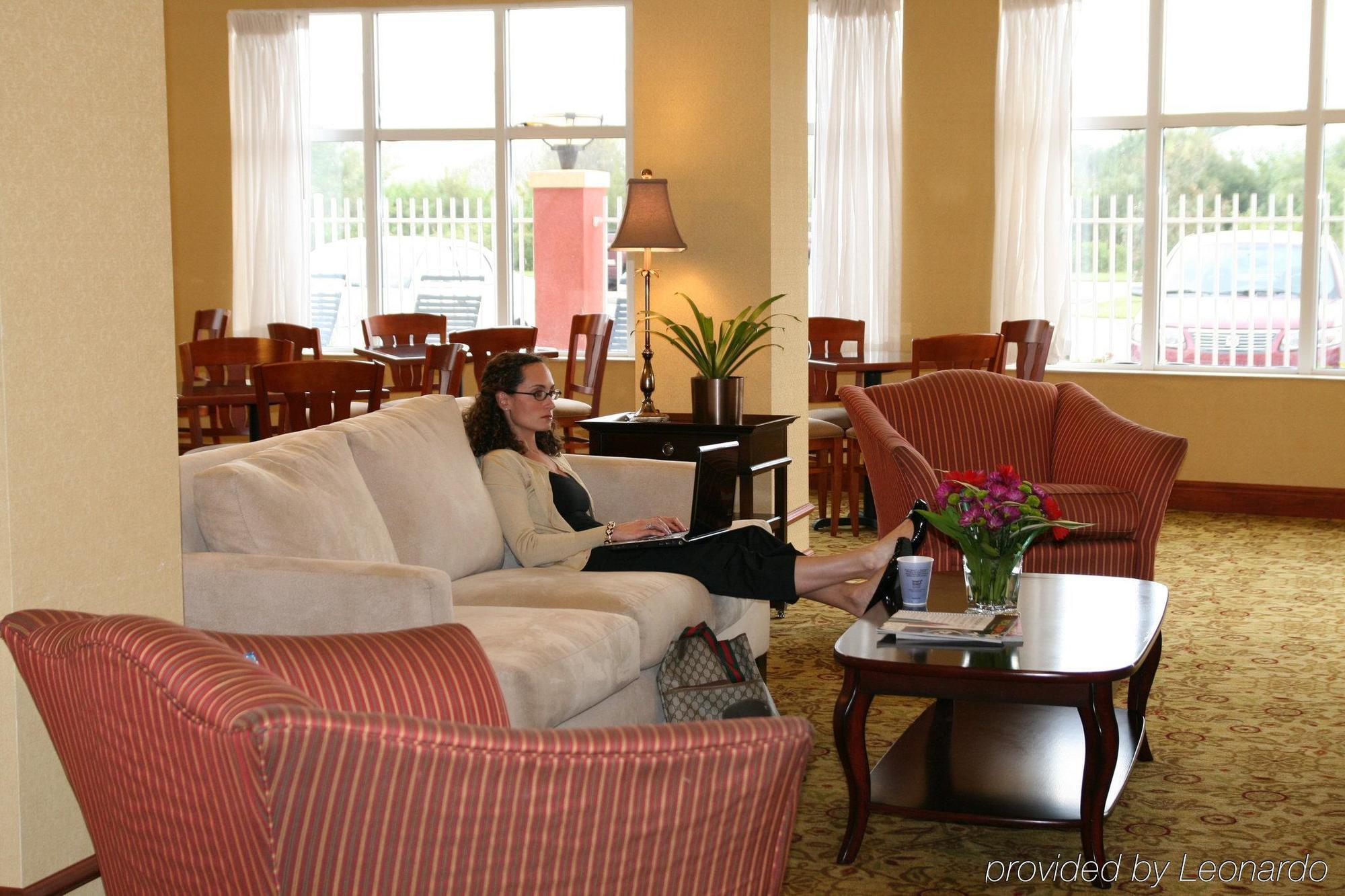 Holiday Inn Express Hotel & Suites Tampa-Fairgrounds-Casino By Ihg Interior foto